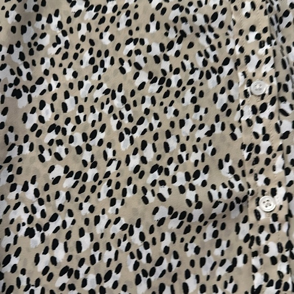 Banana Republic Button Down Blouse - Picture 3 of 8